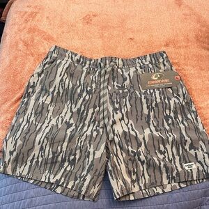Mossy Oak Sand Bottomland Camouflage Bigbee Shorts size Medium 6 inch inseam